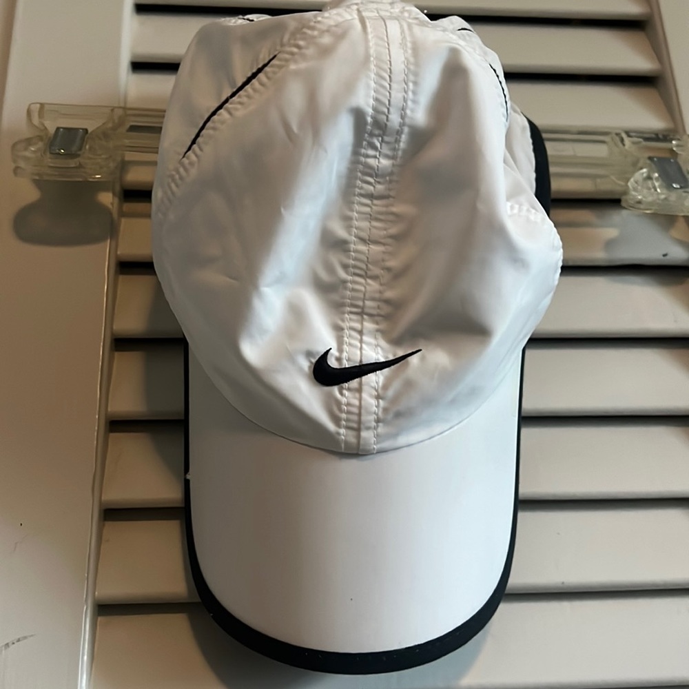 Nike Women’s Dry Fit Athletic Hat